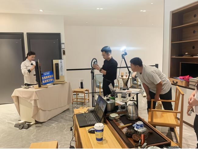 王力门业