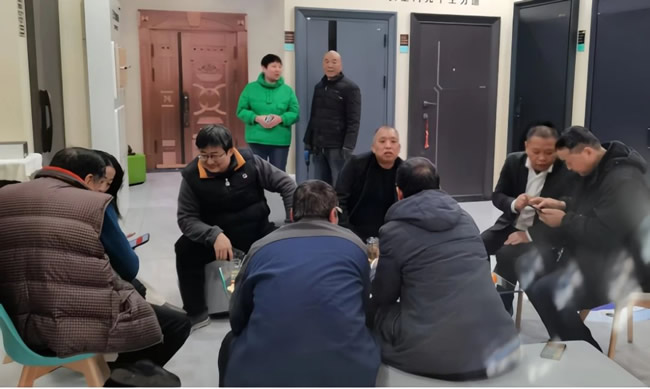 王力门业 | 河北邯郸经销商王秀萍：3天卖4樘机器人防盗门成交超6万，她的秘诀曝光！
