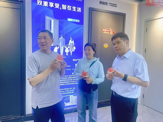 王力门业