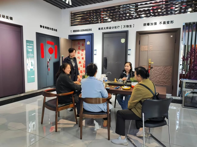王力门业