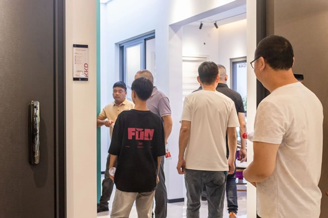 金凯德门业