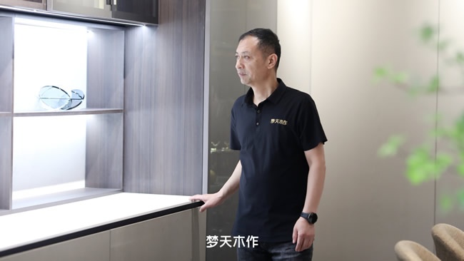 梦天木门