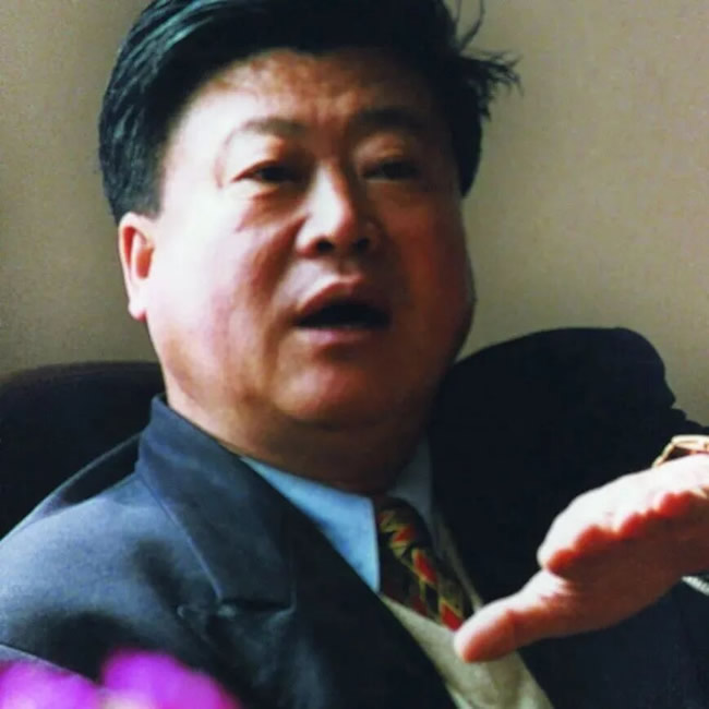 回顾盼盼门业创始人韩召善的传奇人生：从钳工到“中国门王”