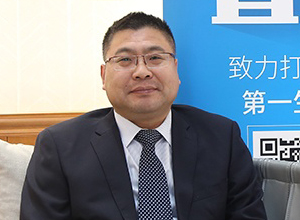 刘强