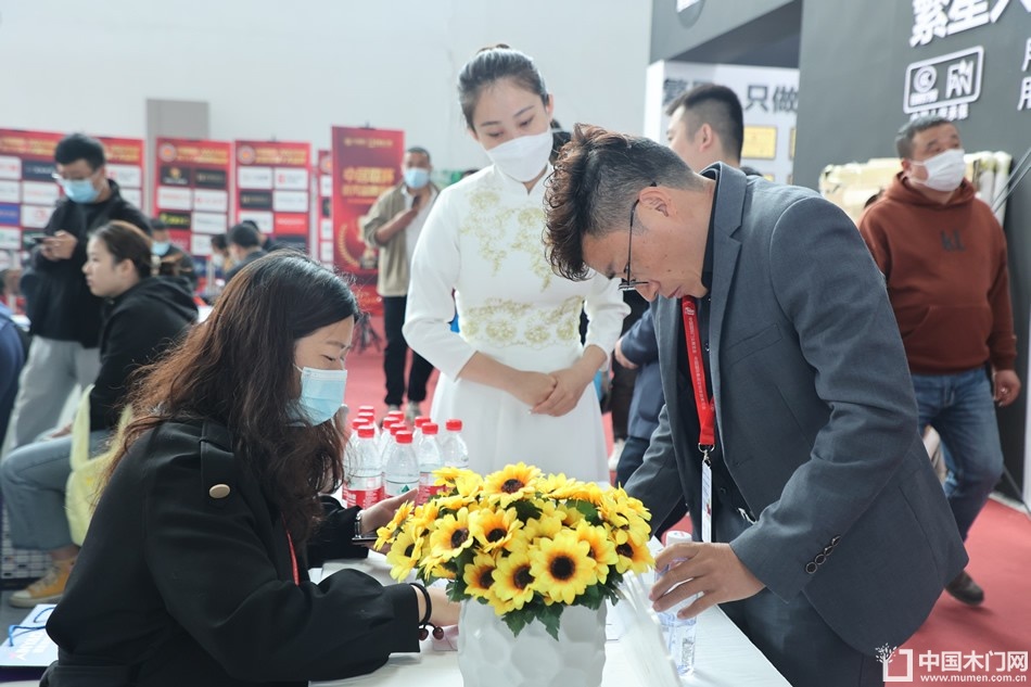 新潮澎湃-2023门业及定制家居品牌峰会
