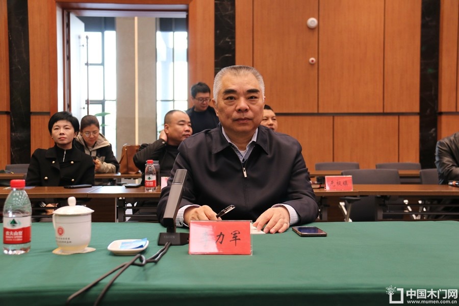 无极县县政协副主席李力军
